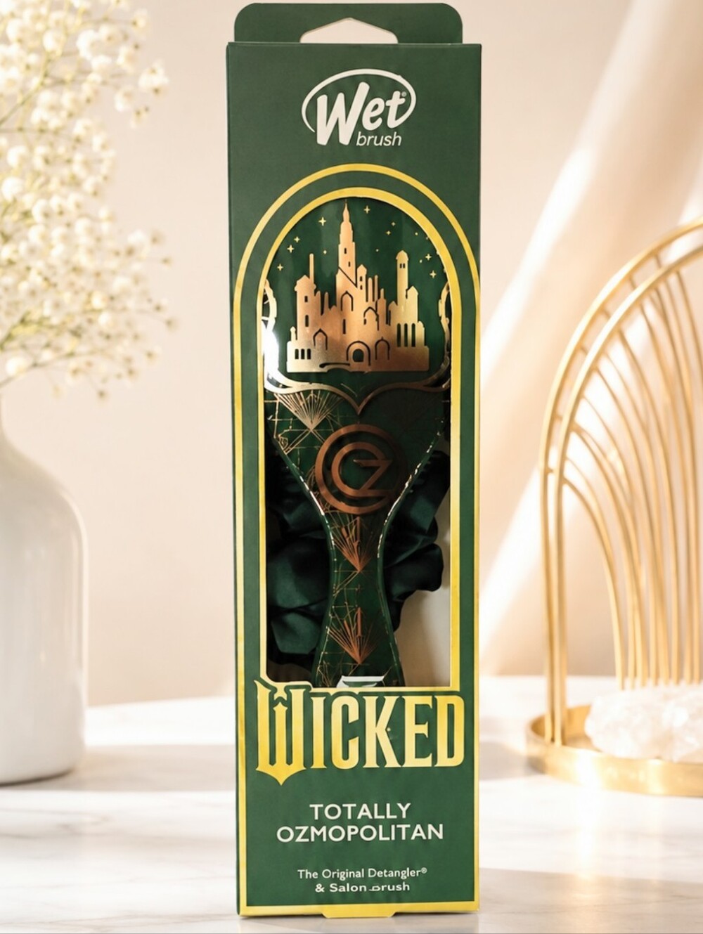 Wet Brush x Wicked Totally Ozmopolitan Original Detangler Emerald City Scrunchie